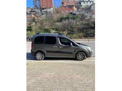 Sahibinden Peugeot Partner 1.6 HDI Outdoor 2011 Model