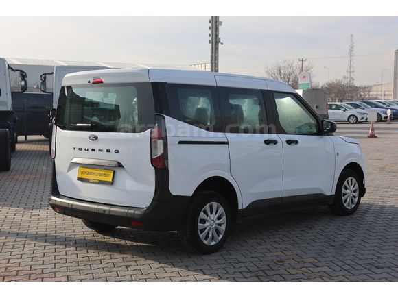 BÜYÜKSOYLU BEYSOY'DAN 2024 TOURNEO COURIER TREND 1.5 100 HP