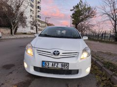 Sahibinden Toyota Auris 1.33 Comfort 2012 Model  210.000 km Beyaz