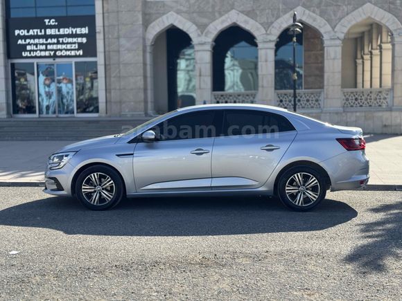 Sahibinden Renault Megane 1.3 TCe Touch 2023 Model 