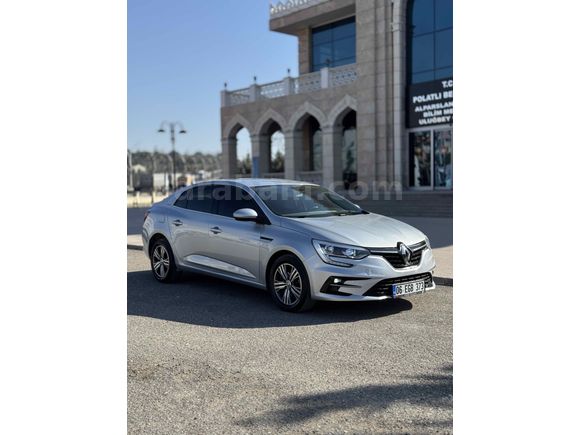 Sahibinden Renault Megane 1.3 TCe Touch 2023 Model 