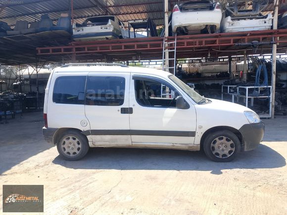 2004 model Peugeot Partner kapı takımı