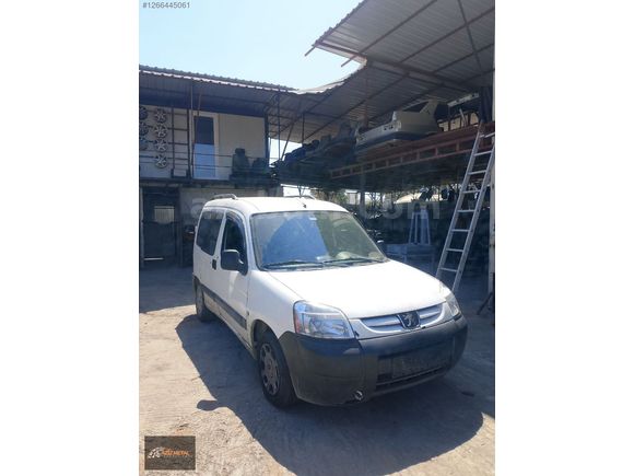 2004 model Peugeot Partner kapı takımı