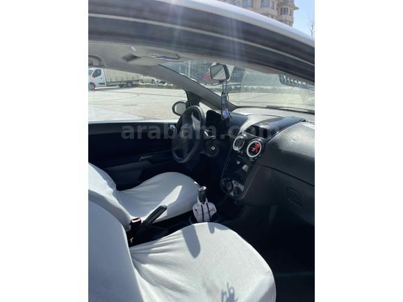 Yeni Muayeneli Opel Corsa 