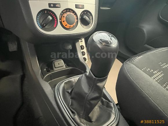 NOVAMER 2014 OPEL CORSA 1.3 CDTI ESSENTIA MANUEL