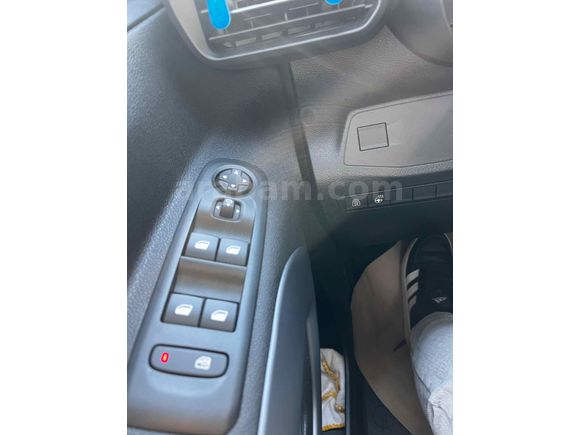 Sahibinden Opel Combo 1.5 CDTI Ultimate 2024 Model  15.000 km Beyaz