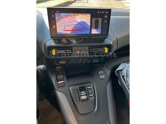 Sahibinden Opel Combo 1.5 CDTI Ultimate 2024 Model  15.000 km Beyaz