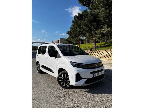 Sahibinden Opel Combo 1.5 CDTI Ultimate 2024 Model  15.000 km Beyaz