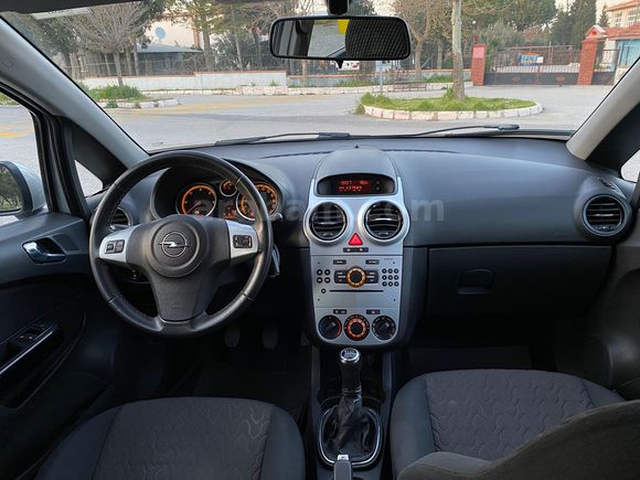 ERDOĞAN OTOMOTİV'DEN - HATASIZ-BOYASIZ - 1.3 CDTİ (DİZEL) - OPEL CORSA 
