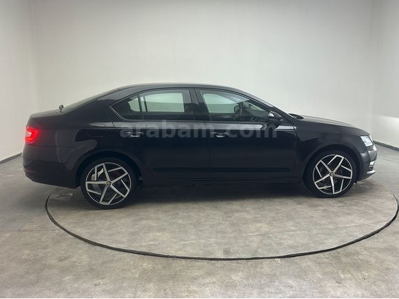 BMD OTOMOTİV 2018 - 183.000 KM STYLE DİZEL - OTOMATİK DOLU PAKET