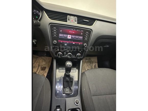 BMD OTOMOTİV 2018 - 183.000 KM STYLE DİZEL - OTOMATİK DOLU PAKET
