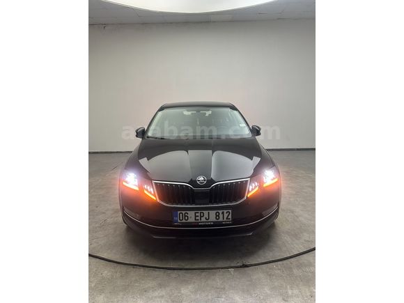 BMD OTOMOTİV 2018 - 183.000 KM STYLE DİZEL - OTOMATİK DOLU PAKET