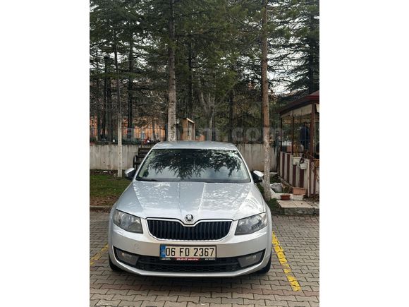 Sahibinden Skoda Octavia 1.6 TDI Elegance CR 2013 Model