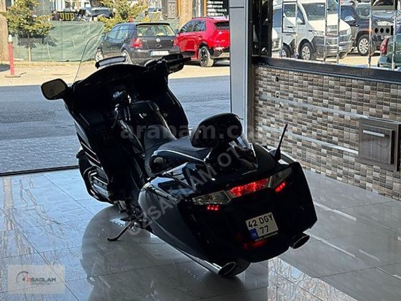 ÖZSAĞLAM'dan 2014 Model Honda Goldwing F6B Bagger 60binde Siyah