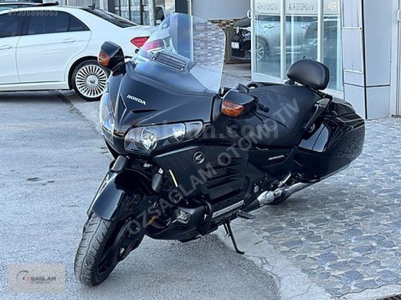 ÖZSAĞLAM'dan 2014 Model Honda Goldwing F6B Bagger 60binde Siyah