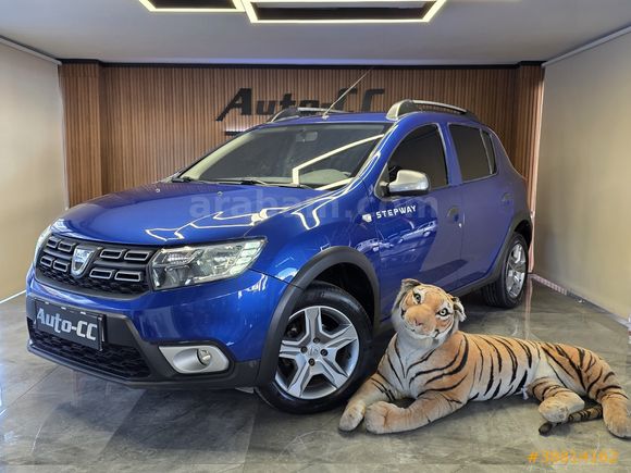 AUTO-CC'DEN 2020 SANDERO BENZİNLİ OTOMATİK K.KARTINA 12 TAKSİT