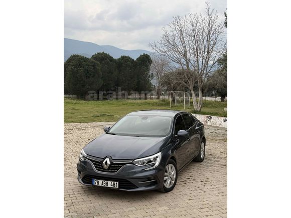 Sahibinden Renault Megane 1.3 TCe Joy 2022 Model 
