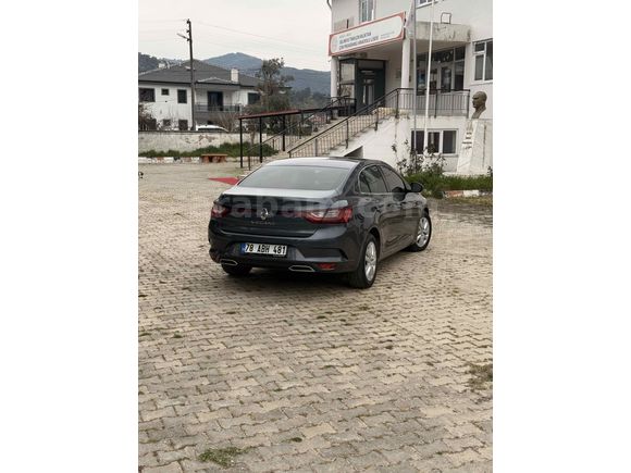 Sahibinden Renault Megane 1.3 TCe Joy 2022 Model 