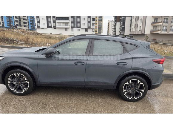 Cupra Formentor 1.5 e-TSI 2024 Model 18.000 km