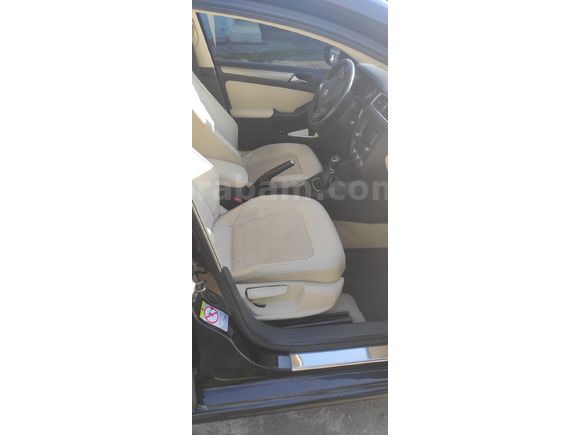 Sahibinden Volkswagen Jetta 1.6 TDi Highline 2013 Model