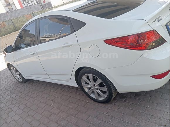 Sahibinden Hyundai Accent Blue 1.6 CRDI Mode 2016 Model
