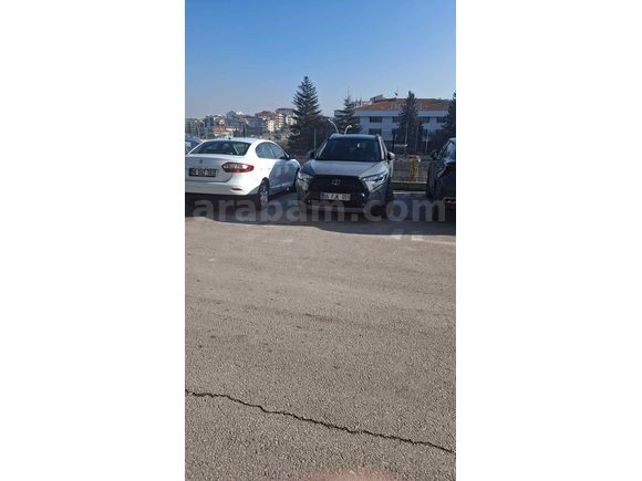 Sahibinden Toyota Corolla Cross 1.8 Hybrid Flame X-Pack 2025 Model Ankara