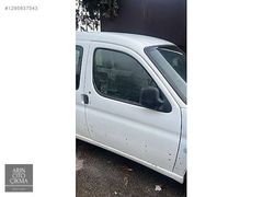 peugeot partner sağ ön kapı