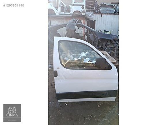 CİTROEN BERLİNGO SAĞ ÖN KAPI