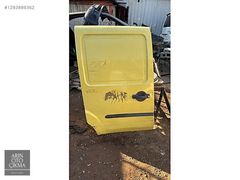 FİAT DOBLO CARGO SAĞ ARKA KAPI