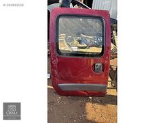RENAULT KANGO SAĞ ARKA KAPI
