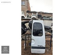 RENAULT KANGOO BAGAJ SAĞ TARAF