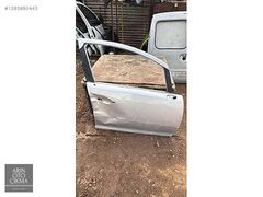 Opel corsa d sağ ön kapı çıkma