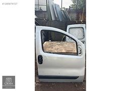 Fiat Fiorino sağ ön kapı dolu hatasız