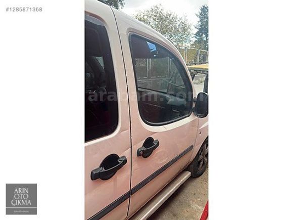 Fiat Doblo sağ ön kapı dolu hatasız