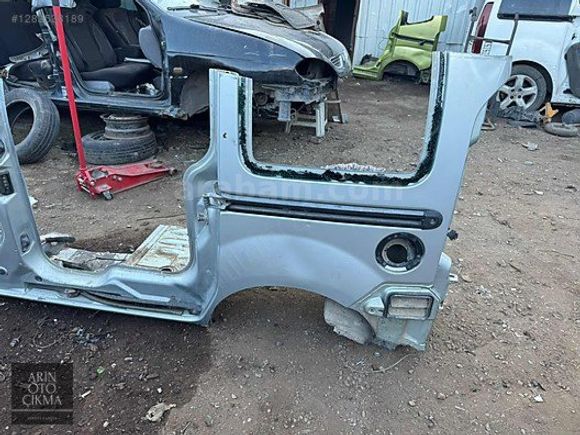 Renault Kango 2 sol arka çamurluk marşbel