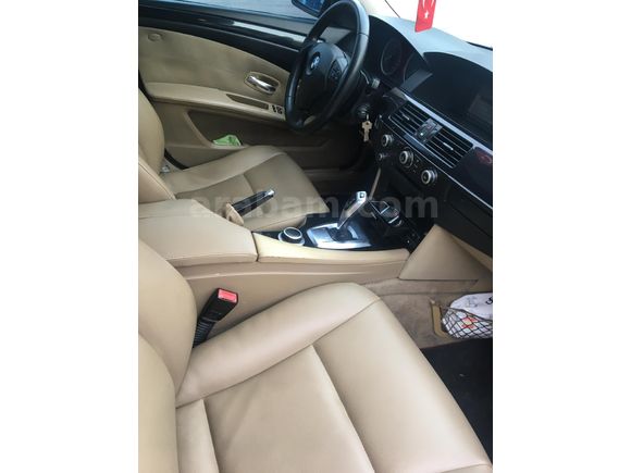 Sahibinden BMW 5 Serisi 520d M Sport 2009 Model  375.000 km Siyah,pazarlıksız son fiat ,son on gün ,şu an Sakarya /Karasu dayım 5ay burdayim