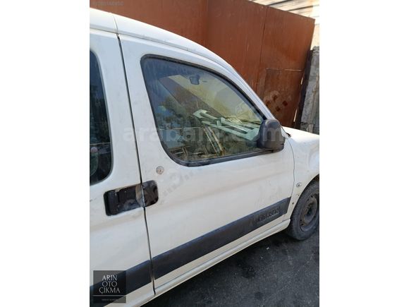 PEUGEOT PARTNER SAĞ ÖN KAPI HATASIZ ORJİNAL