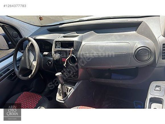 Peugeot Bipper göğüslük
