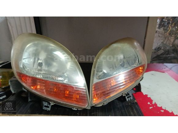 renault kango sağ sol far