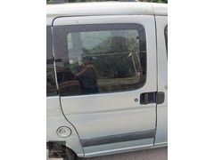 PEUGEOT PERTNER SAĞ SÜRGÜLÜ KAPI ORJİNAL