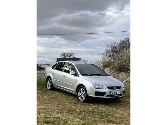Sahibinden Ford Focus 1.6 TDCi Collection 2008 Model  258.000km Gri