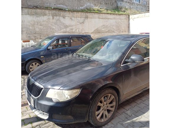 Sahibinden Skoda SuperB 2.0 TDI Elegance 2011 Model