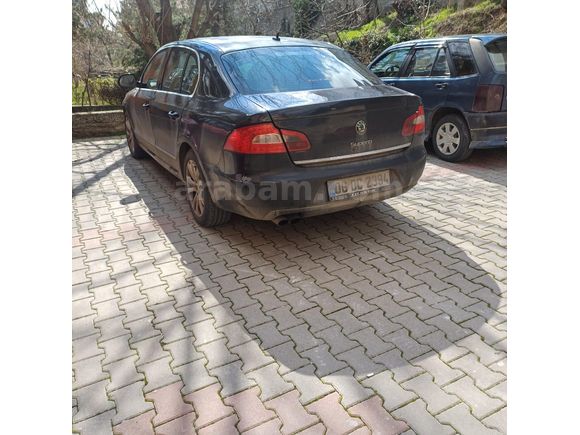 Sahibinden Skoda SuperB 2.0 TDI Elegance 2011 Model