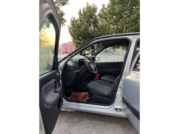 Sahibinden Renault Clio 1.2 Authentique 2004 Model 
