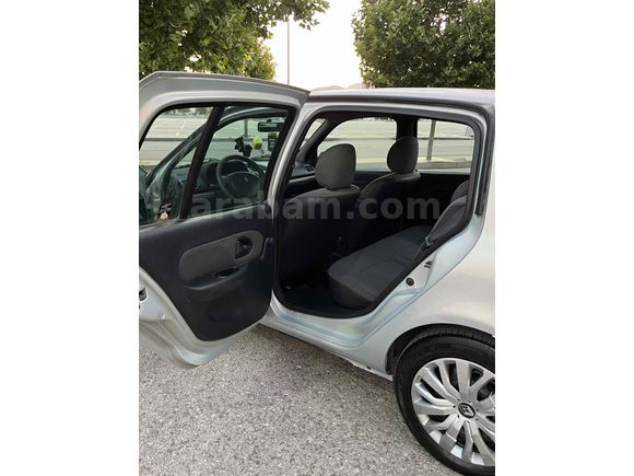 Sahibinden Renault Clio 1.2 Authentique 2004 Model 