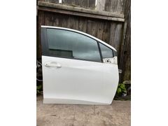 TOYOTA YARIS ÇIKMA ORJİNAL KAPI