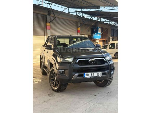 Sahibinden Toyota Hilux 2.4 D-4D 4x4 Invincible 2023 Model 