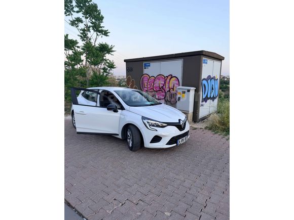 Hatasız Renault Clio 1.0 TCe Joy 2023 Model 