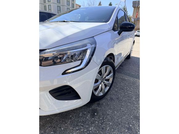 Hatasız Renault Clio 1.0 TCe Joy 2023 Model 
