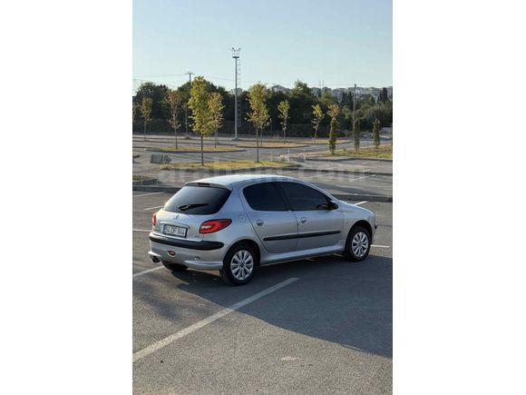 Sahibinden Peugeot 206 1.4 XT 2004 Model 